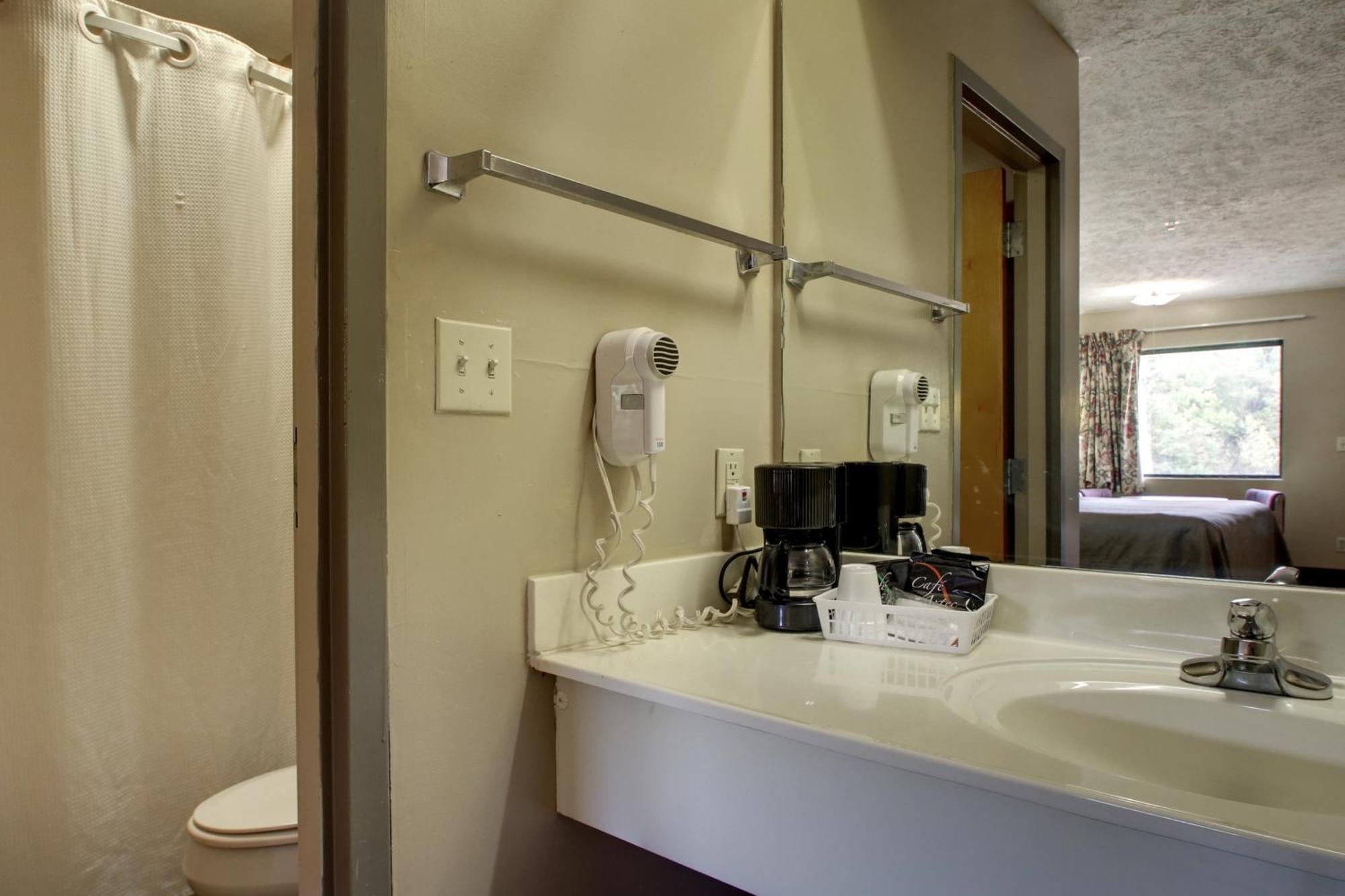 Oak Tree Inn Durant Room photo